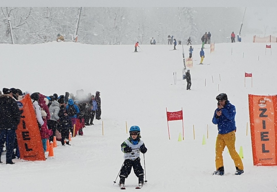 Der Ski- und Rodelradar: Ski und Schlitten fahren mit Kindern